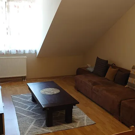 Kastely Apartman