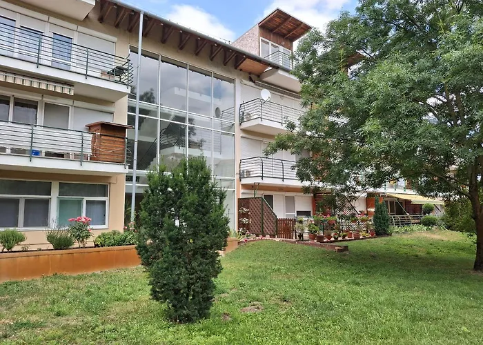 Kastely Apartment Cserkeszolo